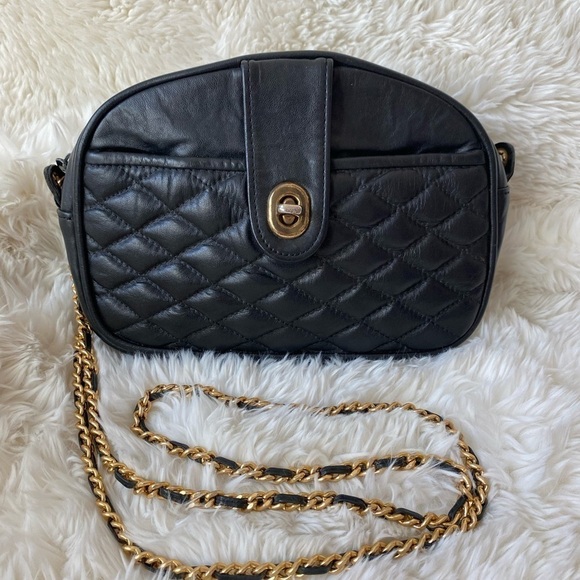 Vintage Reem Black Quilted Leather Crossbody Bag with Gold Chain - Picture 1 of 9